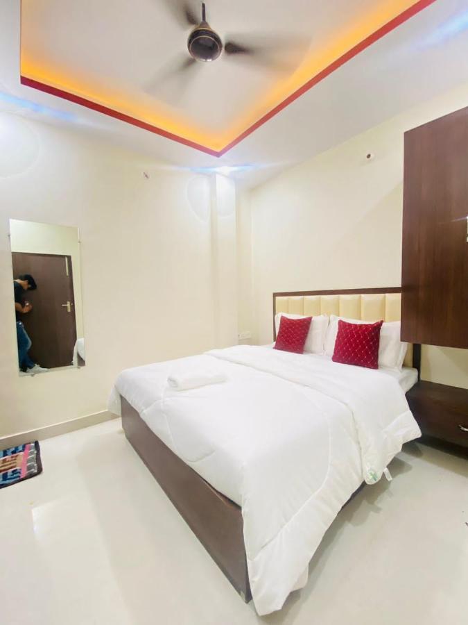 Hotel Grill Inn Lucknow Buitenkant foto
